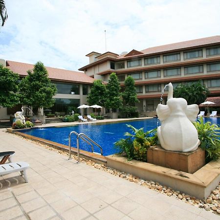 The Imperial River House Resort, Чианг Рай Екстериор снимка