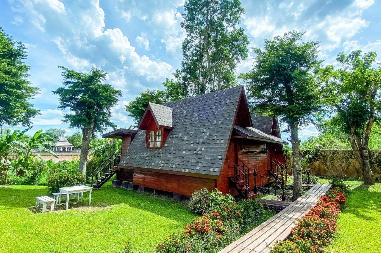 The Imperial River House Resort, Чианг Рай Екстериор снимка