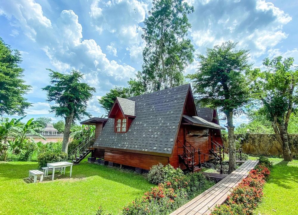 The Imperial River House Resort, Чианг Рай Екстериор снимка