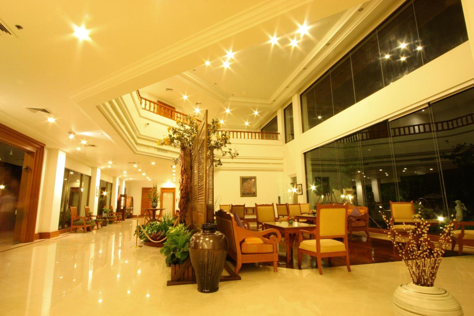 The Imperial River House Resort, Чианг Рай Екстериор снимка